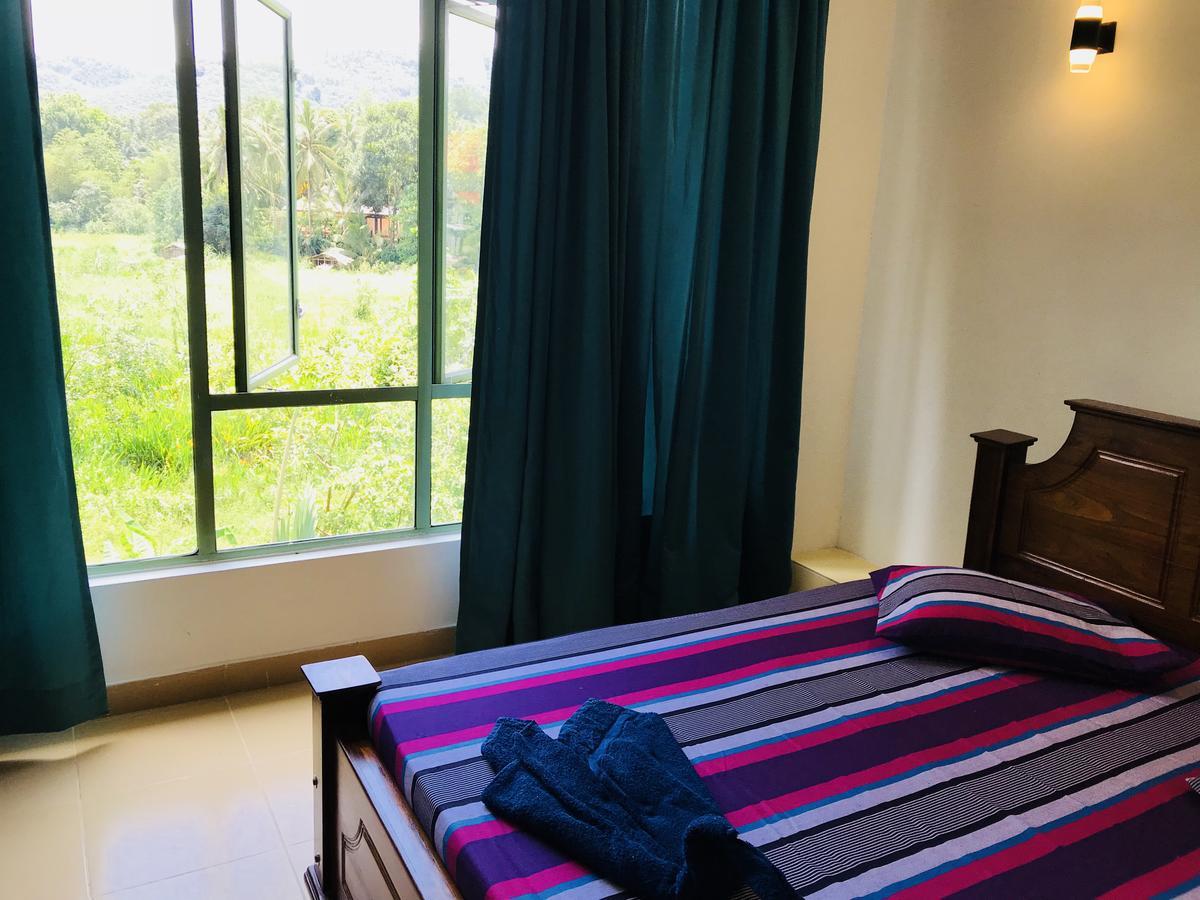 Hotel Travellers Halt Ratnapura Exterior foto
