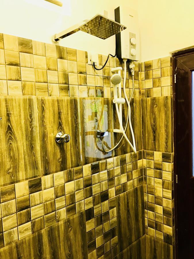 Hotel Travellers Halt Ratnapura Exterior foto
